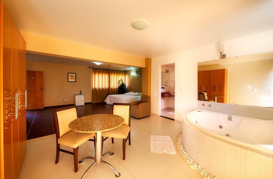 Chappada Hotel Алту-Параїзу-ді-Гояс Екстер'єр фото